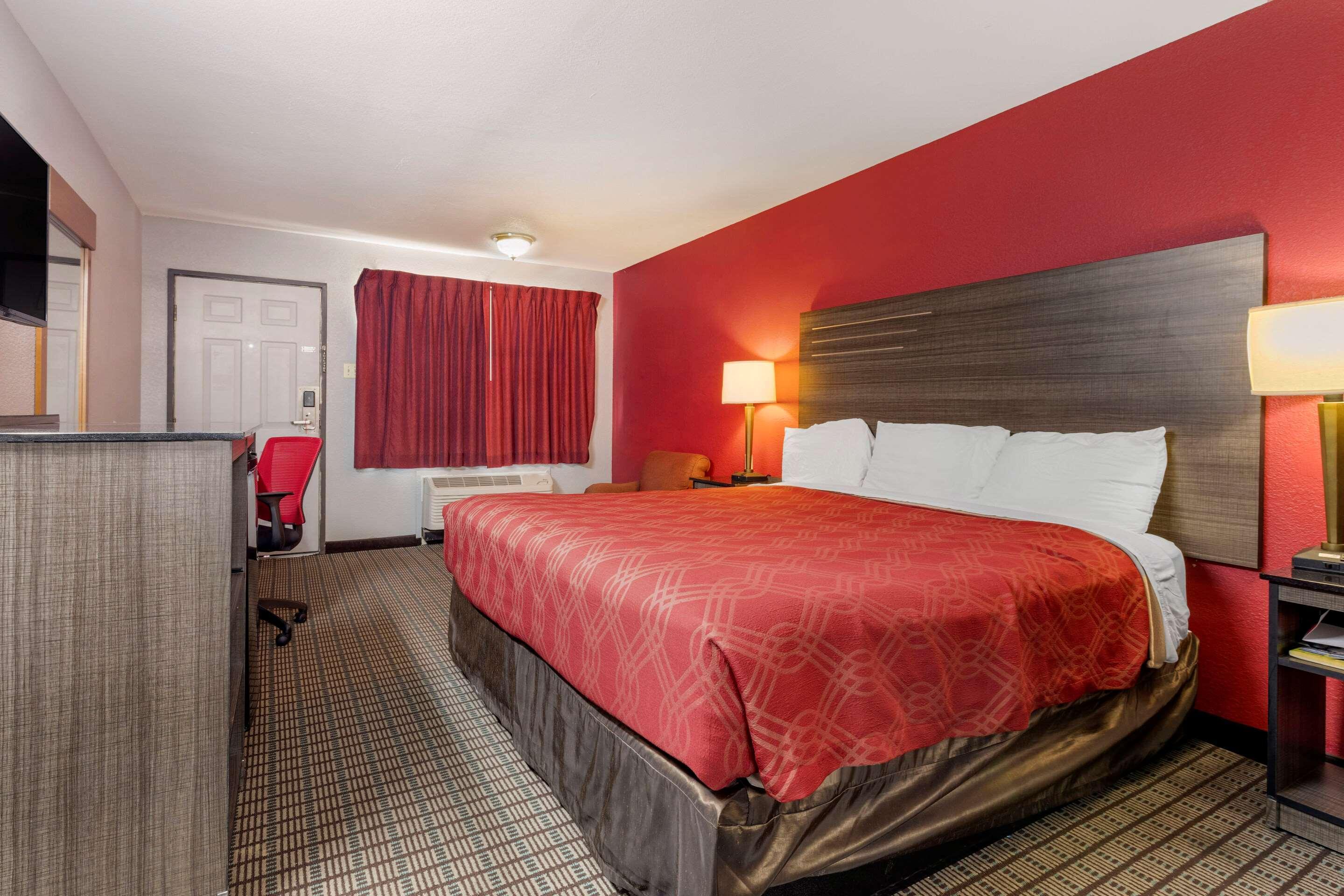 Econo Lodge Wichita Falls Downtown Екстериор снимка